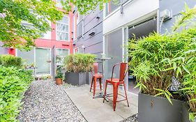 One Bedroom Luxury Apartment